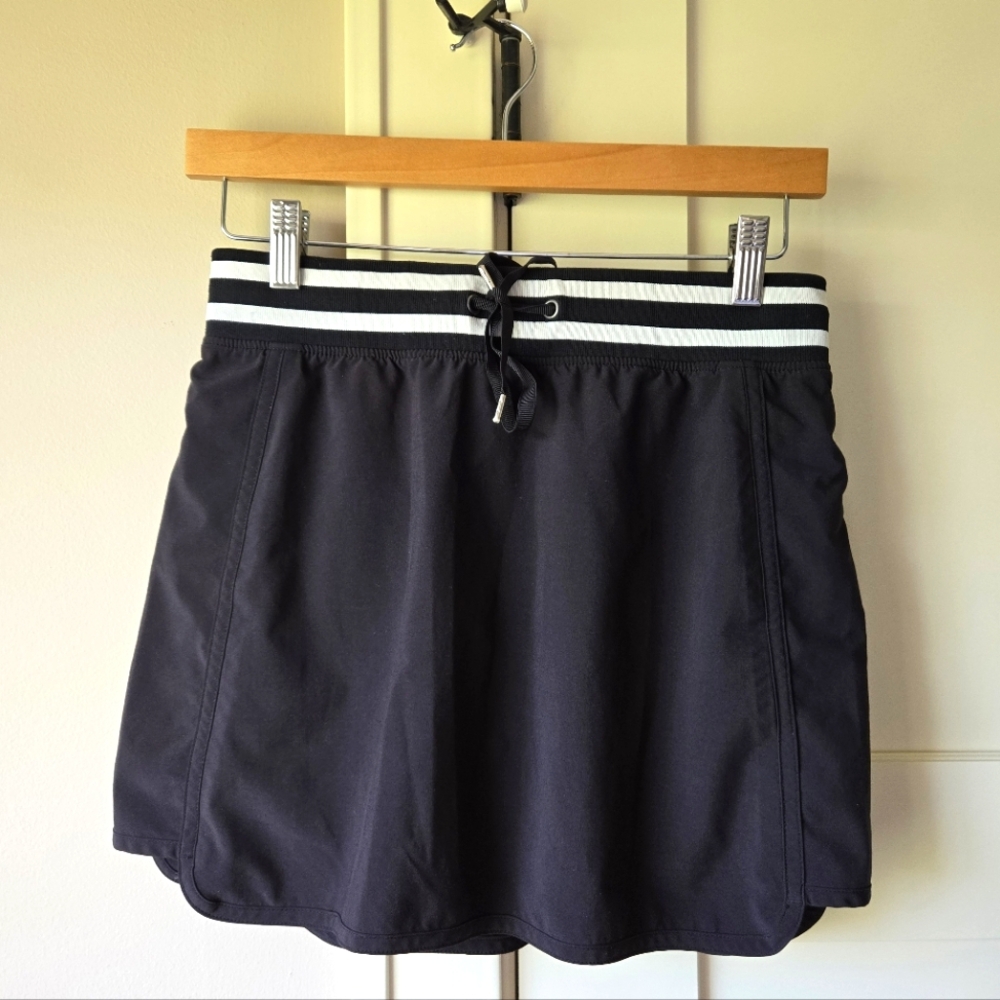 Athleta black skirt